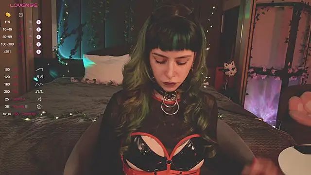 MichaellaMoon online show from February 20, 2:24 pm