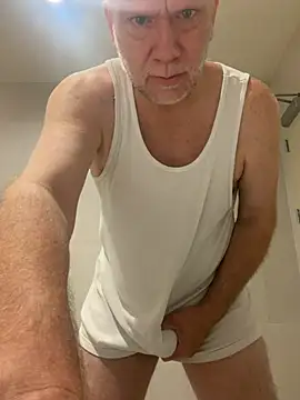 Snapshot of FLSexyGuy chatting on July 30, 1:32 pm FLSexyGuy online show from July 30, 1:32 pm