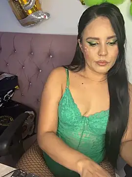 nicol jone1 online show from March 18, 1:20 am