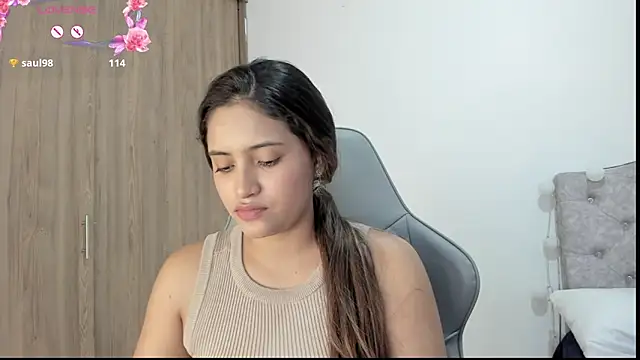 Snapshot of Isa_squirt1 chatting on January 17, 4:39 am Isa squirt1 online show from January 17, 4:39 am