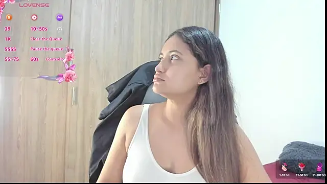 Snapshot of Isa_squirt1 chatting on February 21, 4:18 am Isa squirt1 online show from February 21, 4:18 am