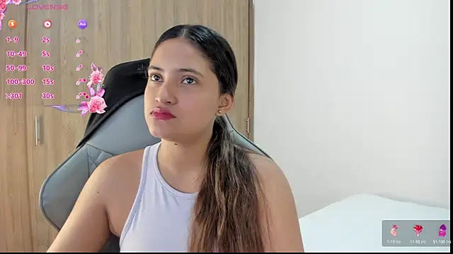 Snapshot of Isa_squirt1 chatting on February 25, 2:03 am Isa squirt1 online show from February 25, 2:03 am