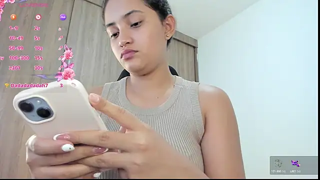 Snapshot of Isa_squirt1 chatting on February 27, 3:58 am Isa squirt1 online show from February 27, 3:58 am