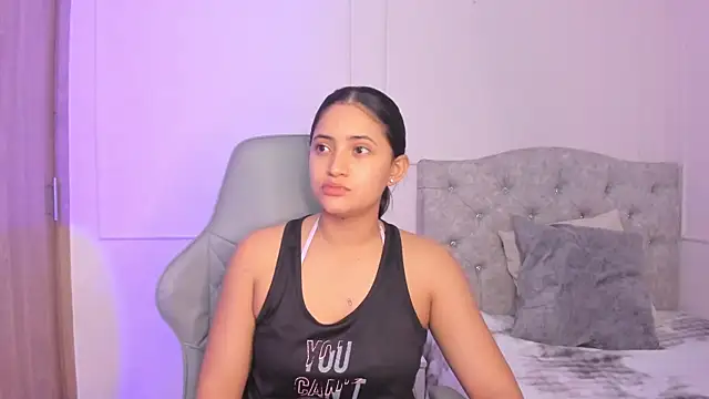 Snapshot of Isa_squirt1 chatting on June 26, 3:55 am Isa squirt1 online show from June 26, 3:55 am