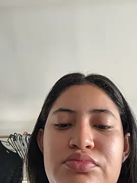 Snapshot of Isa_squirt1 chatting on June 27, 5:29 pm Isa squirt1 online show from June 27, 5:29 pm