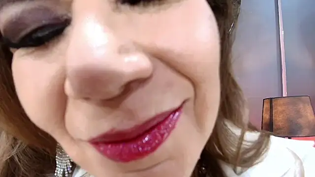 MelaniaKnauss online show from February 25, 8:41 pm