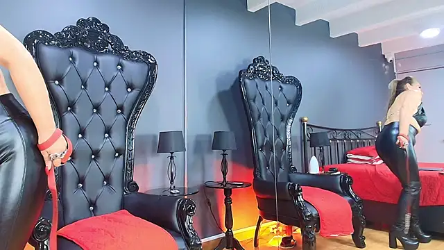 MelaniaKnauss online show from March 13, 11:27 pm