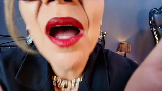 MelaniaKnauss online show from September 11, 8:42 pm