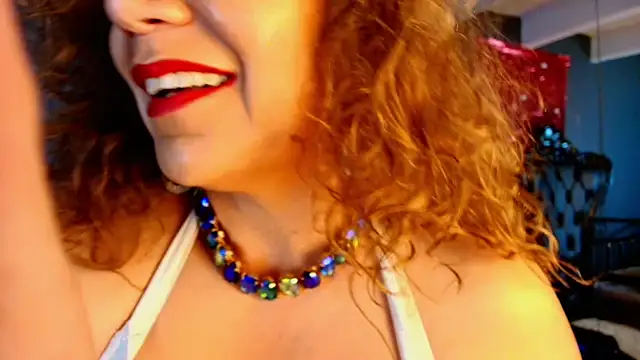 MelaniaKnauss online show from November 7, 7:47 pm