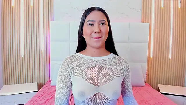 Iris Thompson  online show from October 19, 4:35 am