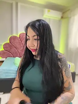Snapshot of eva_sexx69 chatting on June 18, 12:20 pm eva sexx69 online show from June 18, 12:20 pm