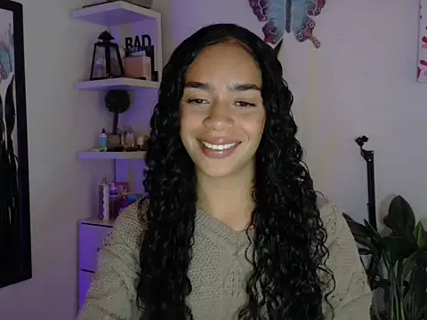 Snapshot of lali2gab chatting on April 17, 10:35 pm lali2gab online show from April 17, 10:35 pm