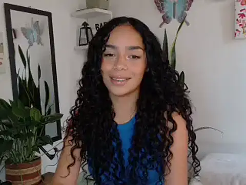 Snapshot of lali2gab chatting on May 1, 10:25 pm lali2gab online show from May 1, 10:25 pm