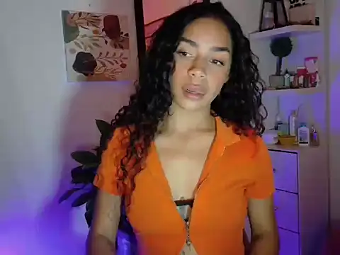 Snapshot of lali2gab chatting on May 6, 11:32 pm lali2gab online show from May 6, 11:32 pm