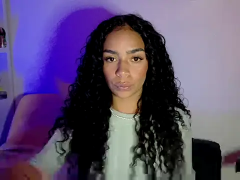 Snapshot of lali2gab chatting on June 19, 1:32 am lali2gab online show from June 19, 1:32 am