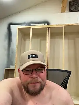 Snapshot of Thenakedjoiner1 chatting on February 28, 8:43 pm Thenakedjoiner1 online show from February 28, 8:43 pm