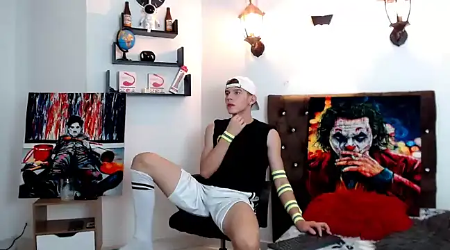 flowers18 online show from February 24, 10:25 pm