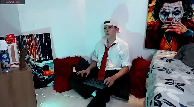 flowers18 online show from March 3, 9:59 pm