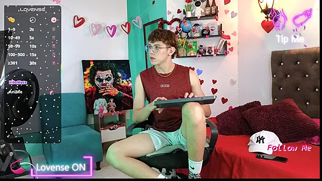 flowers18 online show from September 23, 10:35 pm