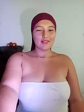 Celeste camila18 online show from November 9, 7:34 pm