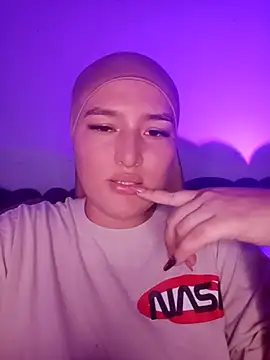 Celeste camila18 online show from March 22, 11:08 pm