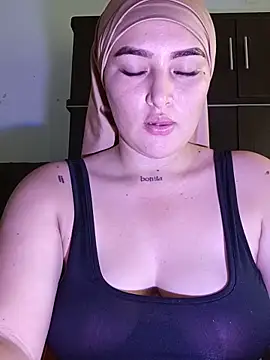 Snapshot of Celeste_camila18 chatting on May 31, 6:04 pm Celeste camila18 online show from May 31, 6:04 pm
