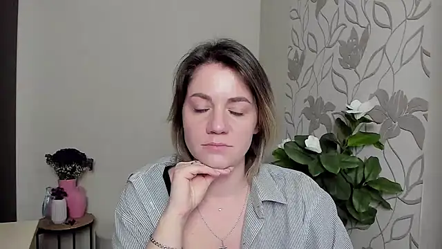 MariaSttone online show from March 7, 2:34 pm