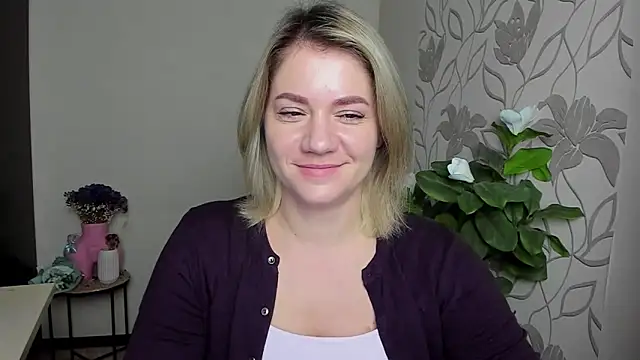 MariaSttone online show from October 13, 3:45 pm