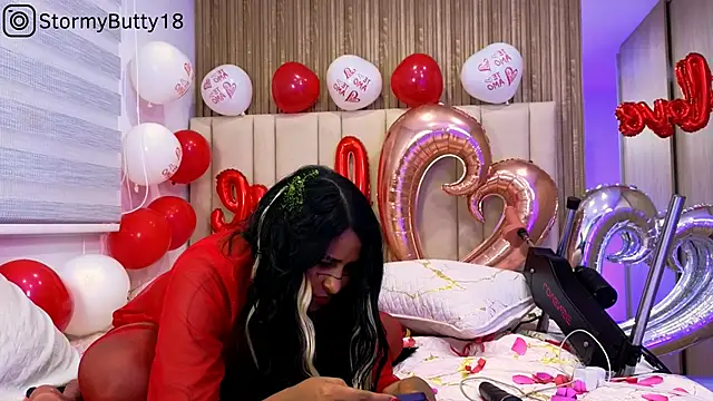 StormyButty18 online show from February 15, 2:37 am