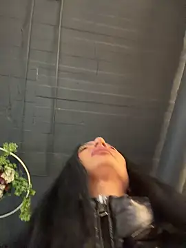 FeetVibe online show from April 8, 5:29 am