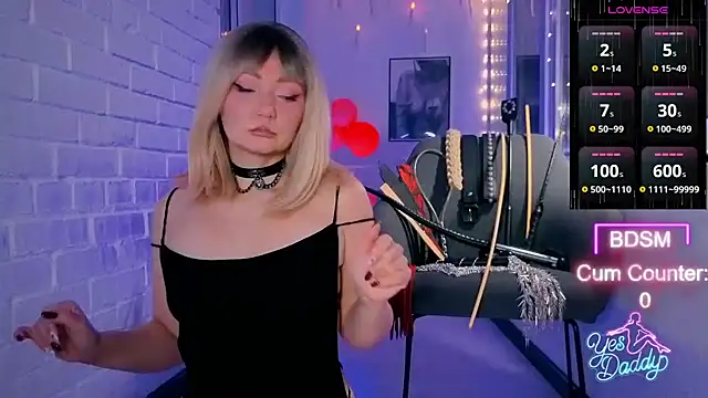 Snapshot of Sandralawrence chatting on February 20, 9:48 pm Sandralawrence online show from February 20, 9:48 pm