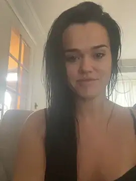 Snapshot of English-Chloe96 chatting on December 16, 10:08 am English-Chloe96 online show from December 16, 10:08 am