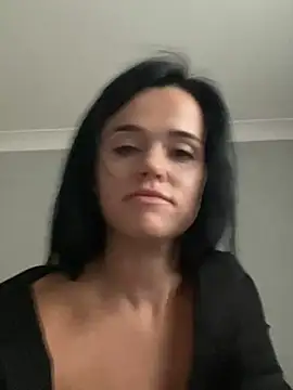 Snapshot of English-Chloe96 chatting on December 27, 2:43 pm English-Chloe96 online show from December 27, 2:43 pm