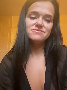 Snapshot of English-Chloe96 chatting on December 31, 2:03 pm English-Chloe96 online show from December 31, 2:03 pm