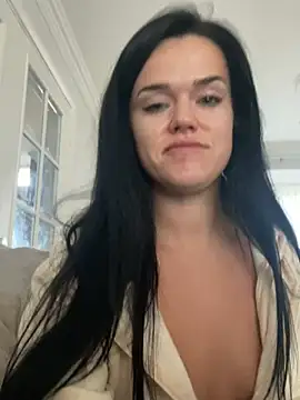 Snapshot of English-Chloe96 chatting on January 3, 2:30 pm English-Chloe96 online show from January 3, 2:30 pm