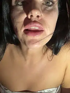 Snapshot of English-Chloe96 chatting on January 17, 9:06 pm English-Chloe96 online show from January 17, 9:06 pm