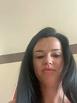 Snapshot of English-Chloe96 chatting on February 5, 3:45 am English-Chloe96 online show from February 5, 3:45 am