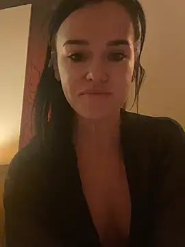 Snapshot of English-Chloe96 chatting on February 26, 5:39 pm English-Chloe96 online show from February 26, 5:39 pm