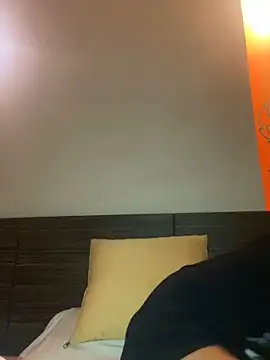 Snapshot of English-Chloe96 chatting on March 19, 1:40 pm English-Chloe96 online show from March 19, 1:40 pm