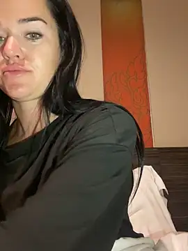 Snapshot of English-Chloe96 chatting on October 28, 5:04 pm English-Chloe96 online show from October 28, 5:04 pm