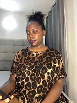 prettiepearl online show from June 28, 5:35 am