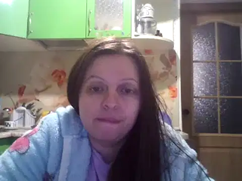 Snapshot of CatMelissa chatting on December 3, 10:18 pm CatMelissa online show from December 3, 10:18 pm