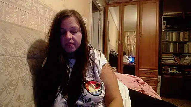 Snapshot of CatMelissa chatting on October 1, 9:43 pm CatMelissa online show from October 1, 9:43 pm