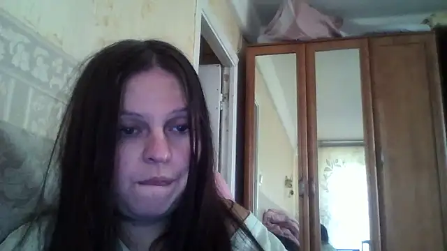 Snapshot of CatMelissa chatting on October 21, 11:33 am CatMelissa online show from October 21, 11:33 am