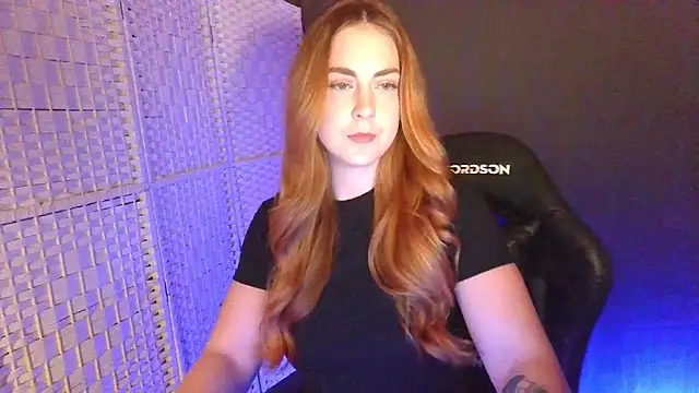 KayleyxEmily online show from February 21, 9:05 pm