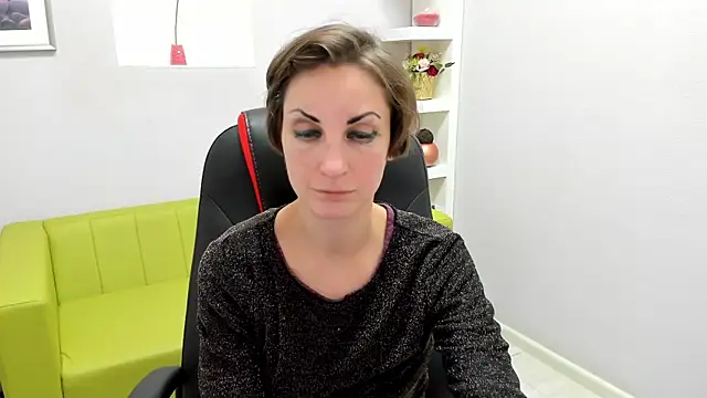 Snapshot of AuroraScript chatting on December 11, 4:09 pm AuroraScript online show from December 11, 4:09 pm