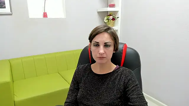 Snapshot of AuroraScript chatting on December 11, 7:14 pm AuroraScript online show from December 11, 7:14 pm