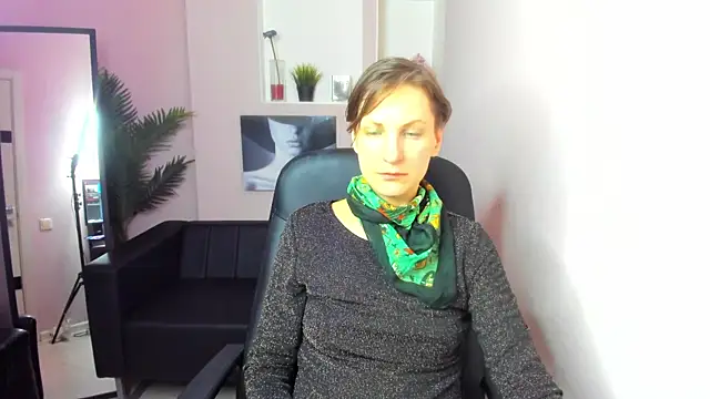 Snapshot of AuroraScript chatting on February 23, 1:02 am AuroraScript online show from February 23, 1:02 am