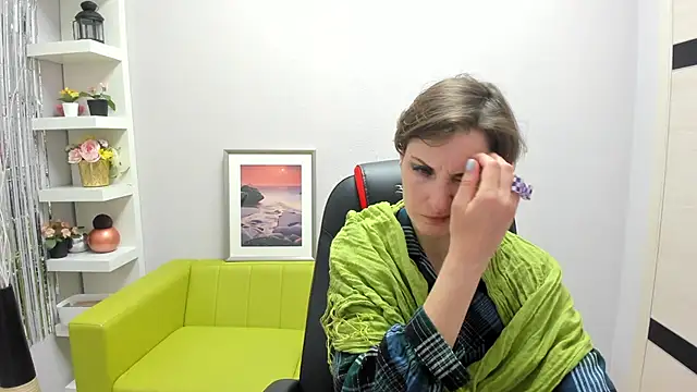 Snapshot of AuroraScript chatting on February 26, 7:05 pm AuroraScript online show from February 26, 7:05 pm