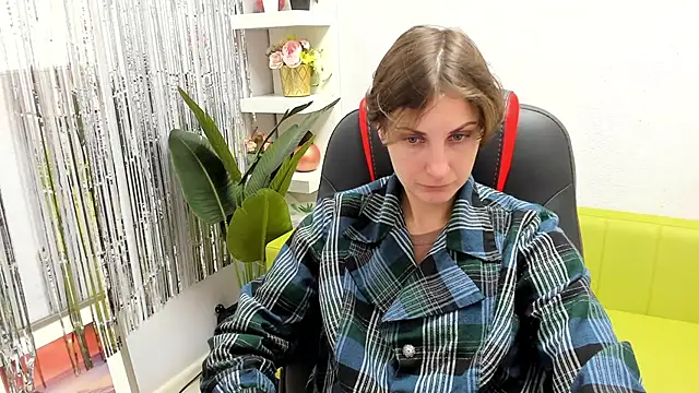 Snapshot of AuroraScript chatting on March 3, 3:20 pm AuroraScript online show from March 3, 3:20 pm